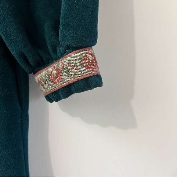 Vanity Fair Vintage Green Cottagecore Long Sleeve Fleece Sleep Gown - Picture 4 of 7